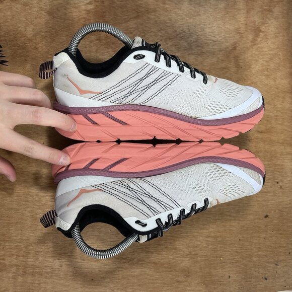 Hoka One One Clifton 6 Women Size 7.5 Running Shoes Pink Sneakers - Picture 6 of 9